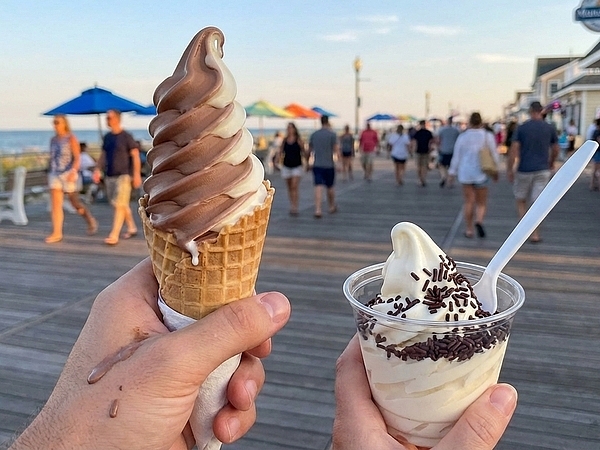 Is Soft Serve Ice Cream in Manasquan Better in a Cone or Cup?